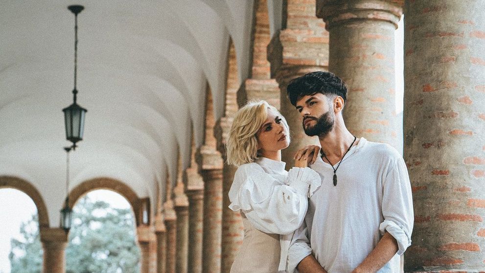 Colaborare surpriză: Edward Sanda și Lidia Buble lansează „Vintage”