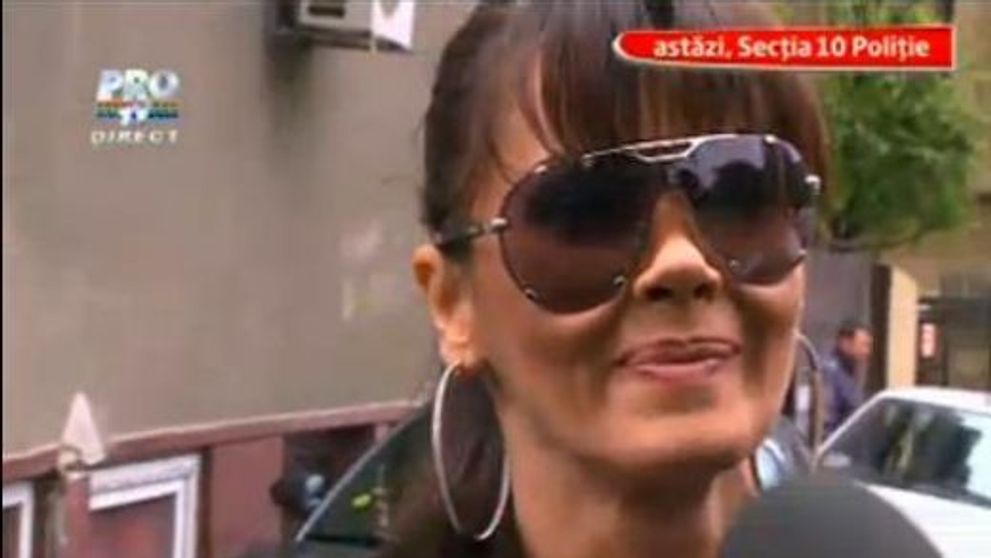 Oana Zavoranu a facut show la sectia de politie VIDEO