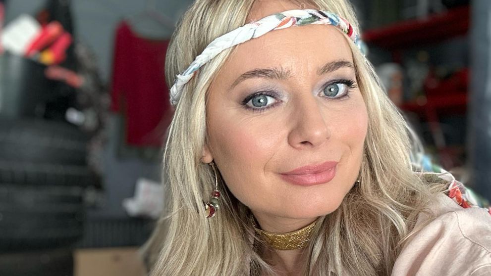 Cât costă produsele la brutăria deținută de Laura Cosoi și soțul său. Clienții se îngrămădesc la coadă pentru pâinea cu maia: „Este rețeta tradițională pe care o folosim și noi”