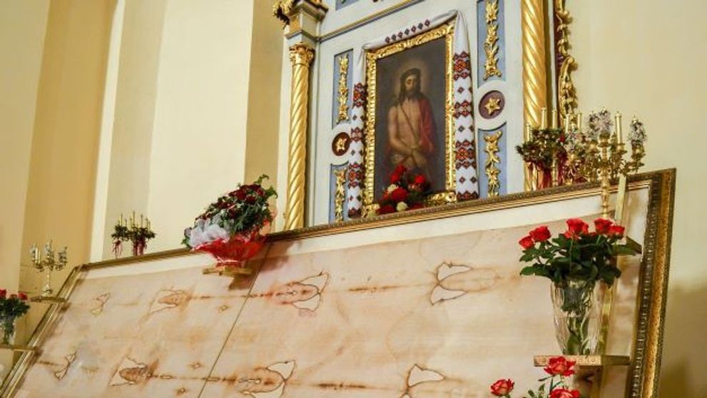 Ce arată noile cercetări ADN ale Giulgiului din Torino, considerat de creștini ca fiind pânza în care a fost învelit trupul Mântuitorului