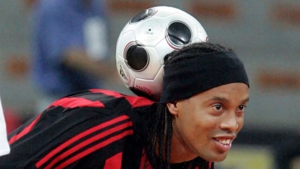 Ronaldinho revine în România! Câți bani va câștiga starul brazilian pentru meciul de la Iași - VIDEO