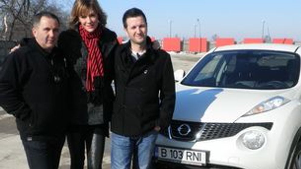 Andi Moisescu s-a rasturnat cu masina de raliu si a facut senzatie cu masina cu doua fete, la Pro Motor! VIDEO