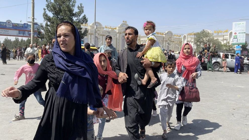 O femeie a filmat fuga de talibani, după ce aceștia au preluat Kabul! Video-ul sfâșietor a devenit viral