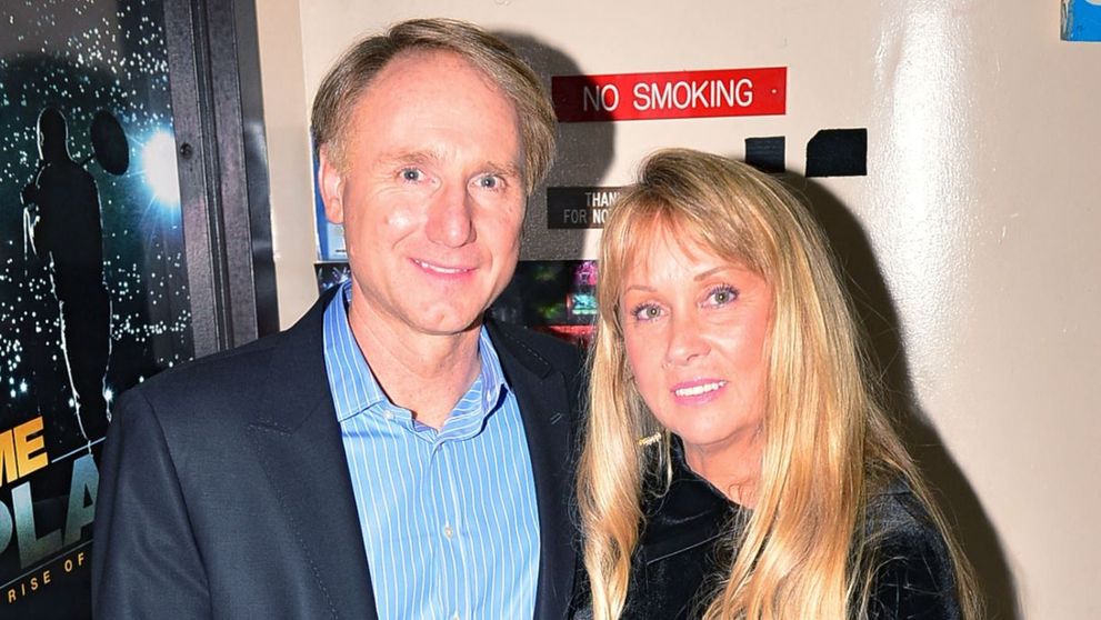 Scriitorul Dan Brown, acuzat de fosta soție că a folosit banii familiei pentru a-și răsfăța amantele
