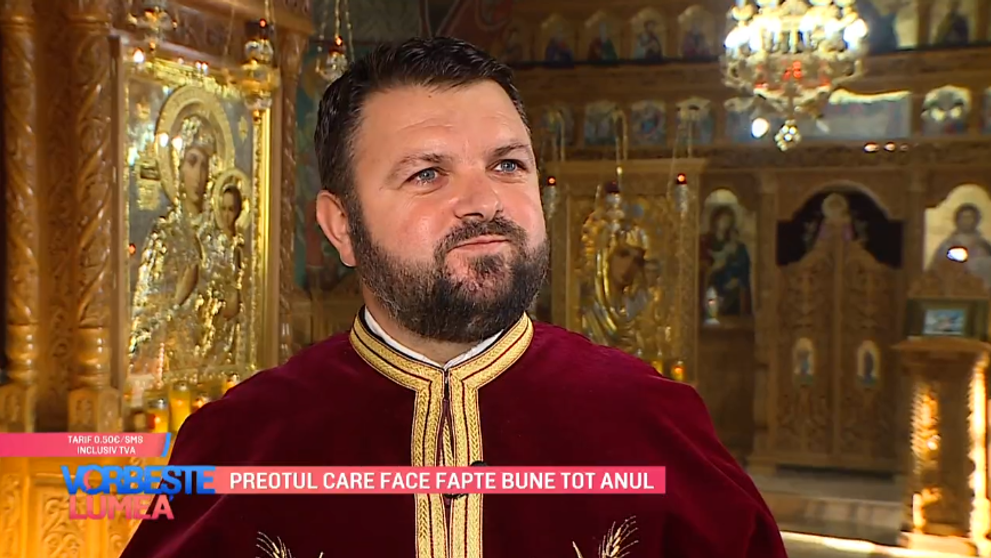 VIDEO Preotul care face fapte bune tot anul