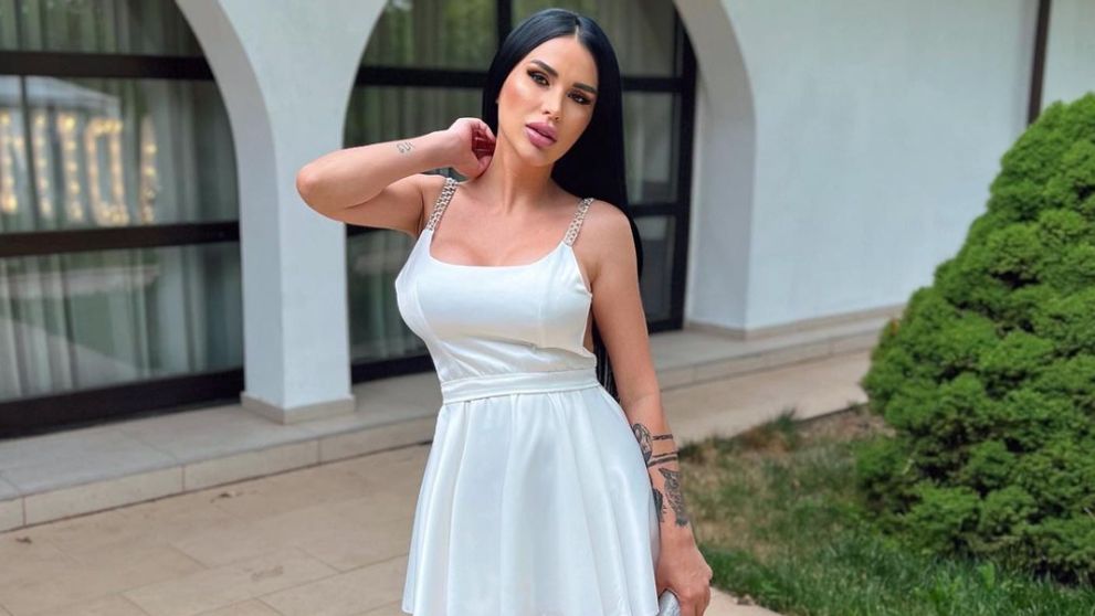 Cum arată Daniela Crudu, însărcinată în cinci luni, la nici un an de când a născut prima oară: „Chiar nu mi se vede burtica”. Primul copil a venit pe lume prematur