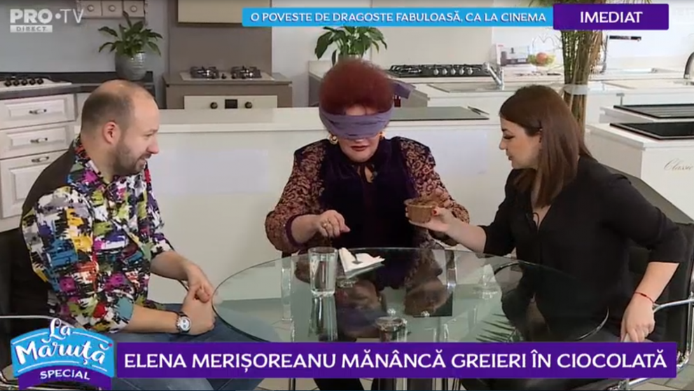 VIDEO Elena Merișoreanu mănâncă greieri în ciocolată