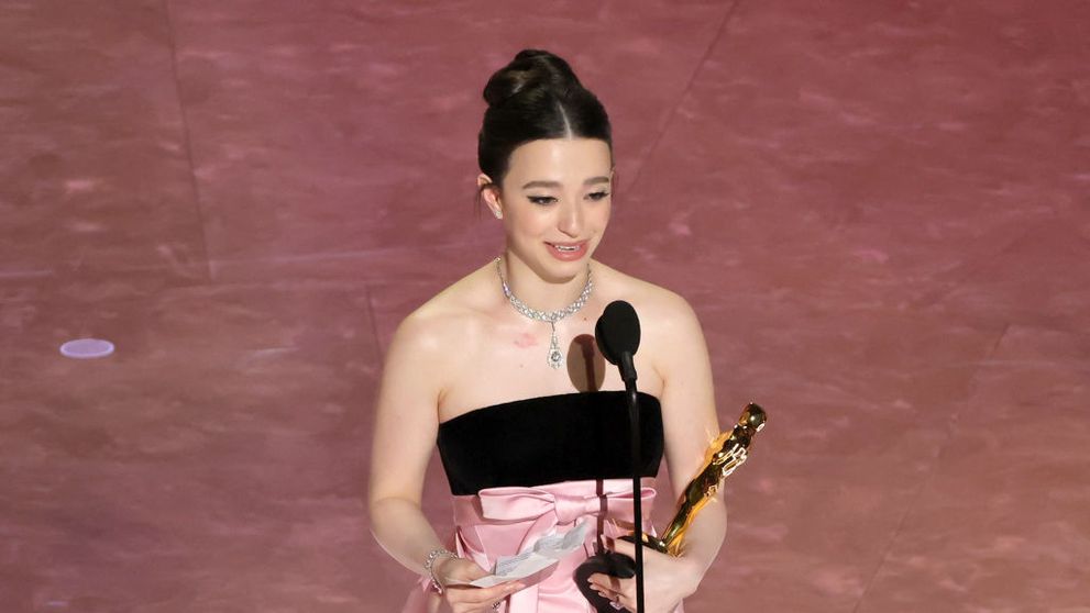 Mikey Madison o învinge pe Demi Moore la Oscar 2025. Cine e actrița de 25 de ani care a plecat acasă cu premiul