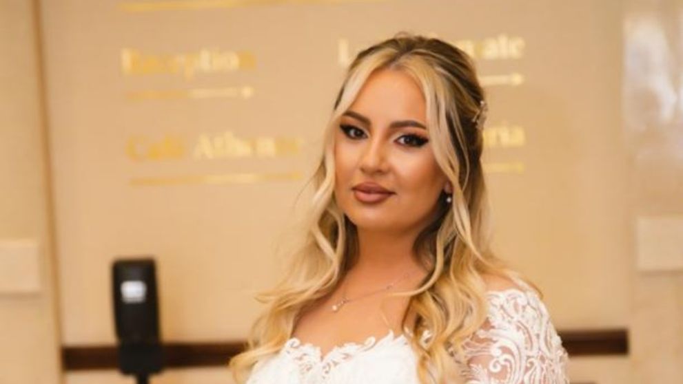 AVA, imagini nemaivăzute de la nuntă. Ce dietă minune a ținut artista de la Vocea României, pentru a arăta spectaculos în cea mai importantă zi din viața ei