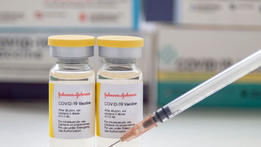 Vaccinul Johnson&Johnson studiază eventualitatea introducerii unei a doua doze la vaccinare