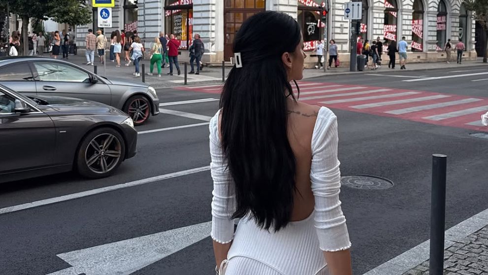 Ioana Grama, adevărul despre traumele suferite în copilărie. Influencerița a fost dată afară din casă și lovită chiar de propriul tată: „Am avut o viață foarte grea”