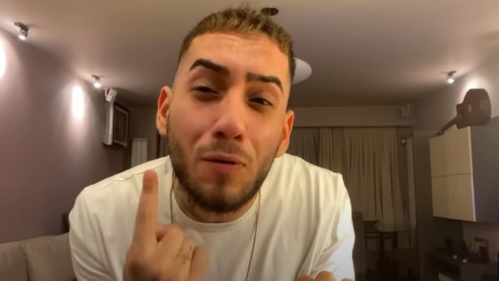Fulgy, jigniri pe bandă rulantă la adresa românilor. Mulțumit de traiul din Dubai, tânărul a avut un derapaj grav la adresa concetățenilor: „Populația României care e incultă, analfabetă”