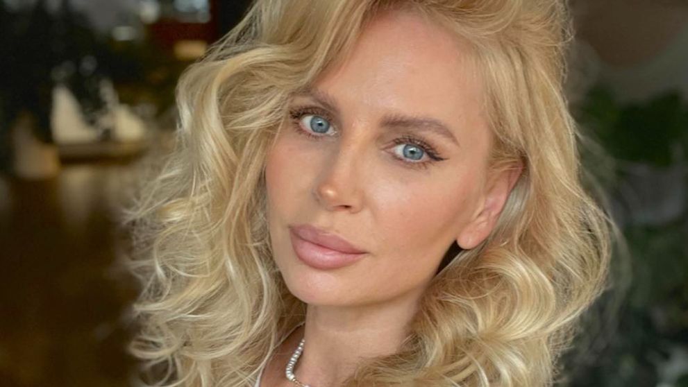 Andreea Bănică, amenințată de un celebru artist, chiar pe scenă. Solista a mers imediat la poliție: „Nu pot să reproduc”