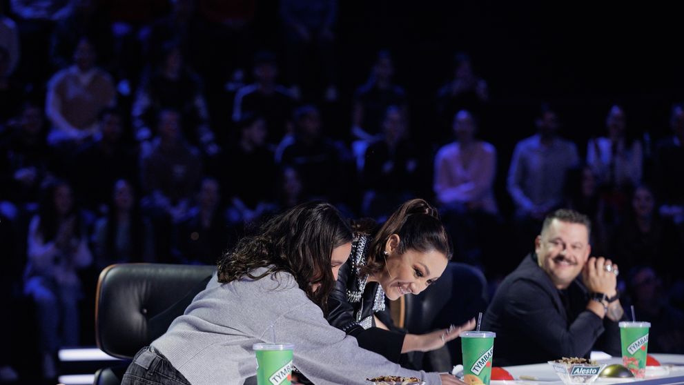 Aproape 4 milioane de români au dat check-in, aseară, la cel mai iubit show de divertisment! Românii au talent, lider absolut de audiență!