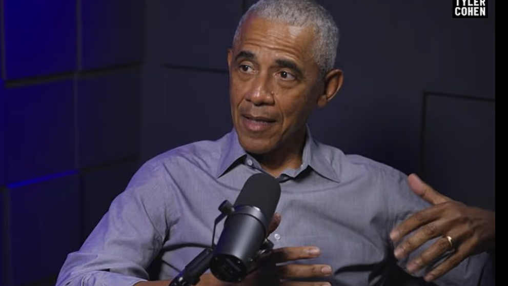 Barack Obama, replică tăioasă după ce Donald Trump a postat un video în care fostul președinte și Michelle Obama erau înfățișați ca primate! Ce comentariu de bun-simț a făcut fostul președinte