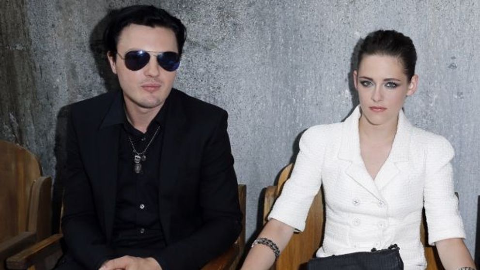 Kristen Stewart l-a uitat pe Robert Pattinson. Cine este noul iubit al actritei