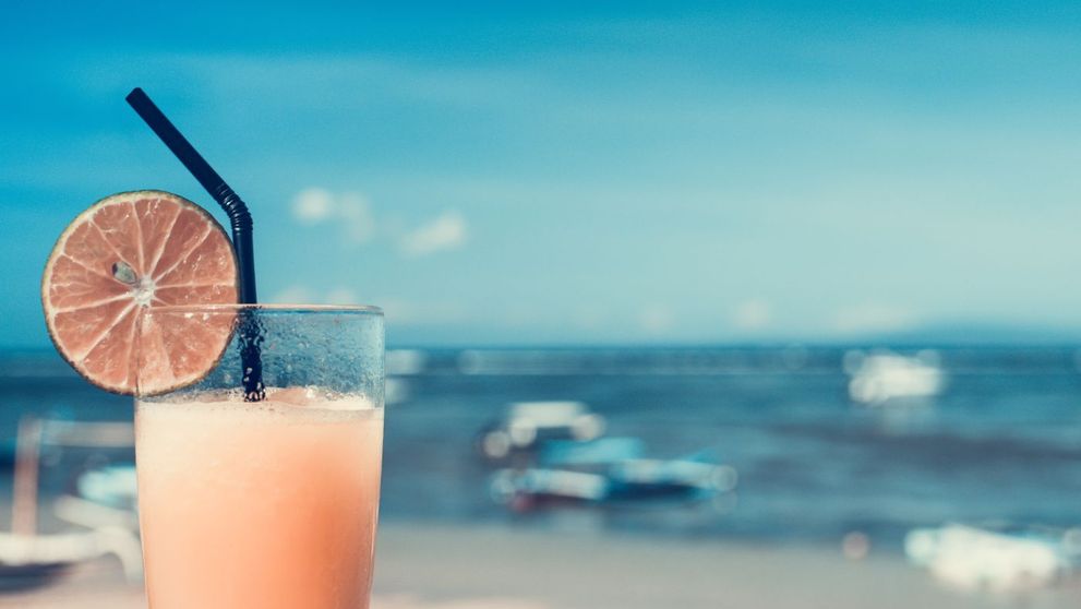 (P) Topul celor mai căutate băuturi alcoolice în timpul verii