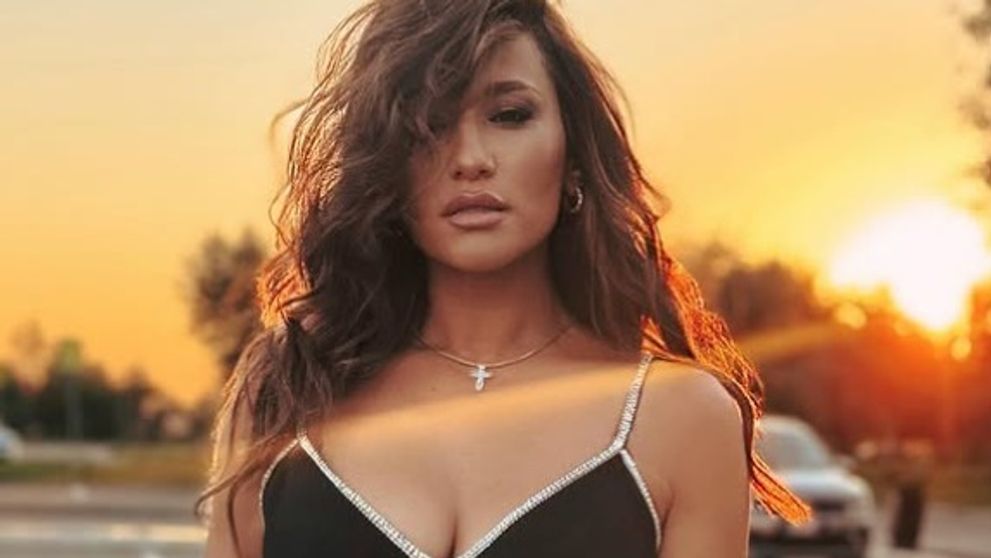 Claudia Pătrășcanu nu s-a mai abținut și a dat cărțile pe față! Regretul pe care îl are artista după divorțul de Gabi Bădălău: „Nu ne-am putut...”