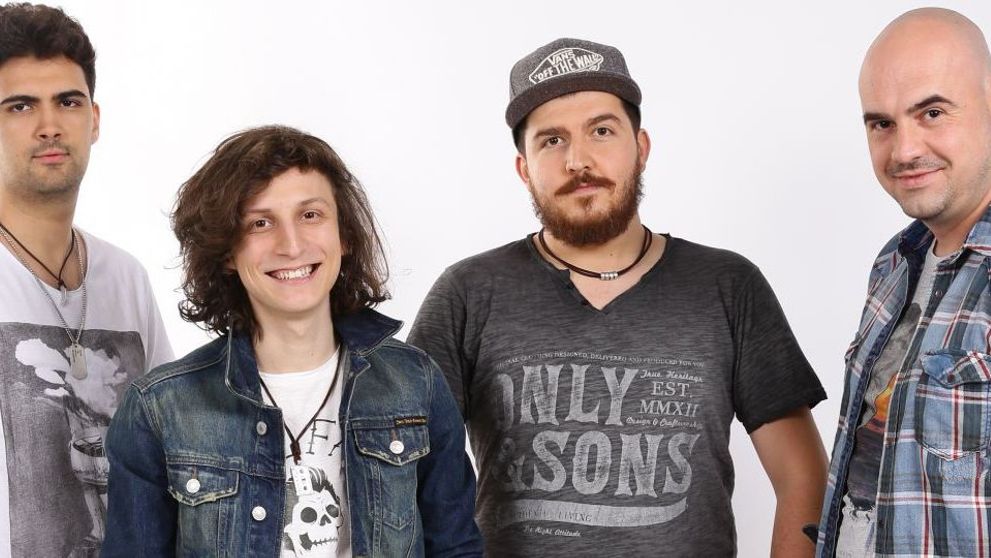 Vocea Romaniei, Tiberiu Albu, are primul concert alaturi de trupa sa, Fameless