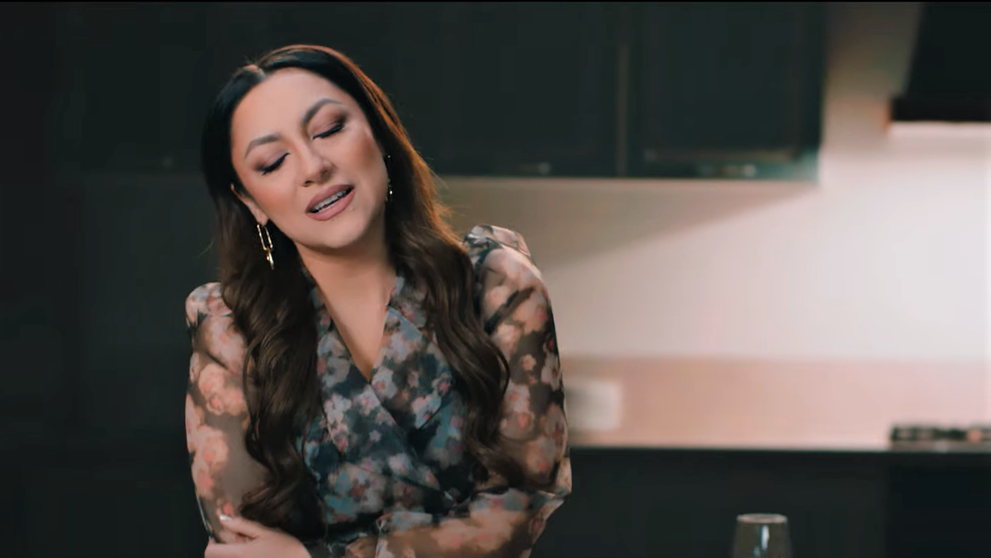 VIDEO Andra a lansat o piesă nouă chiar de ziua ei. „Este cadoul meu pentru fani”