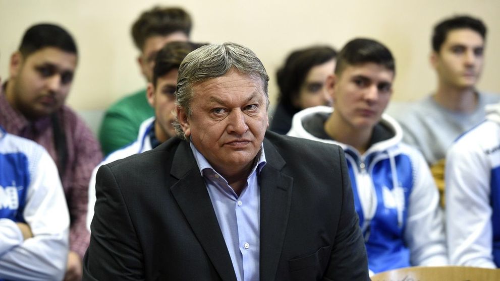 Dănuț Lupu a făcut COVID-19! Fostul fotbalist este intubat la Spitalul Colentina