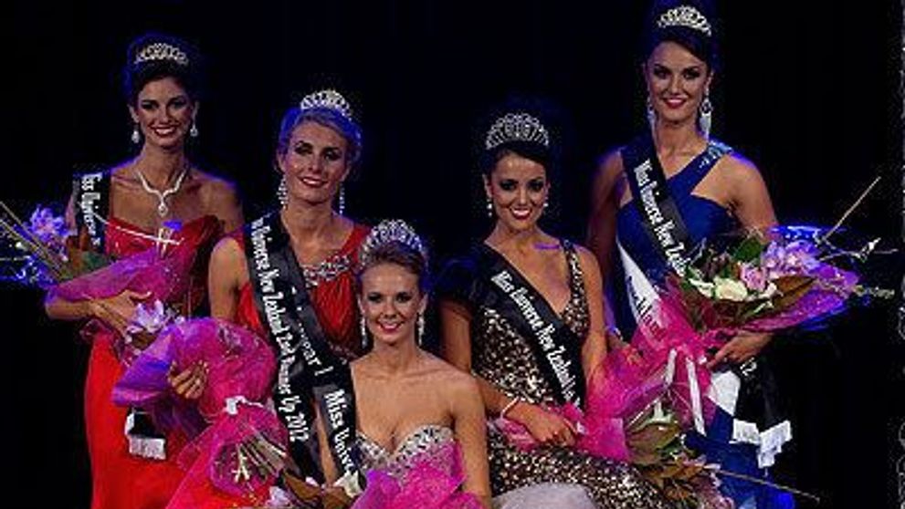 Afla motivul incredibil pentru care Miss Noua Zeelanda ar putea sa fie nevoita sa renunte la concursul Miss Univers - FOTO