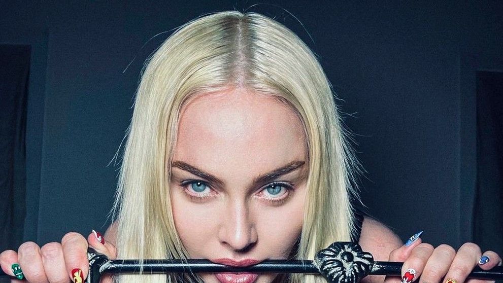 Madonna, topless la 63 de ani! Imaginea postată pe Instagram a adunat aproape 1 milion de like-uri în 10 ore