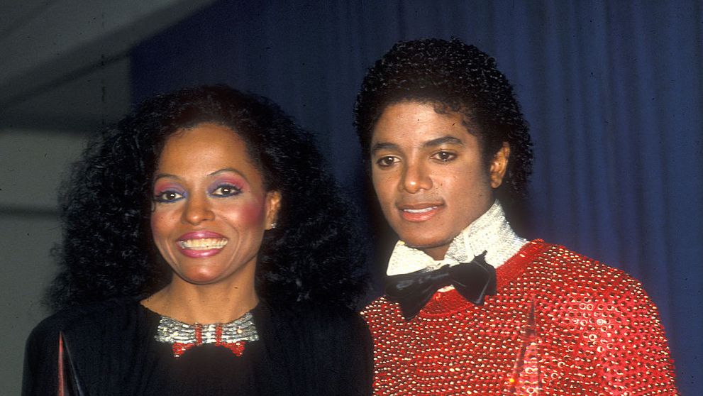 Incredibil cum arată Diana Ross la 82 de ani! Legendara artistă care a ocupat un loc special în inima lui Michael Jackson, surprinsă de paparazzi la cumpărături