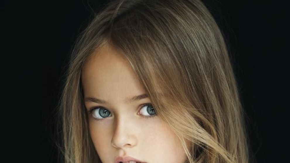 Declarata CEA MAI FRUMOASA fata din lume la numai 8 ani. Cine este Kristina Pimenova - GALERIE FOTO