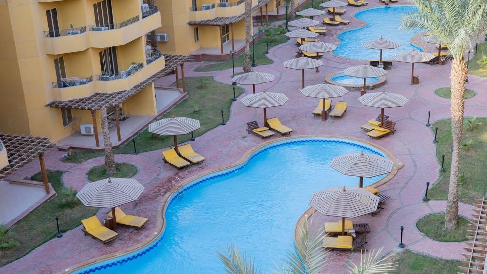 Un turist a murit după ce a fost mușcat de o cobră în timpul unui spectacol la un resortul din Hurghada