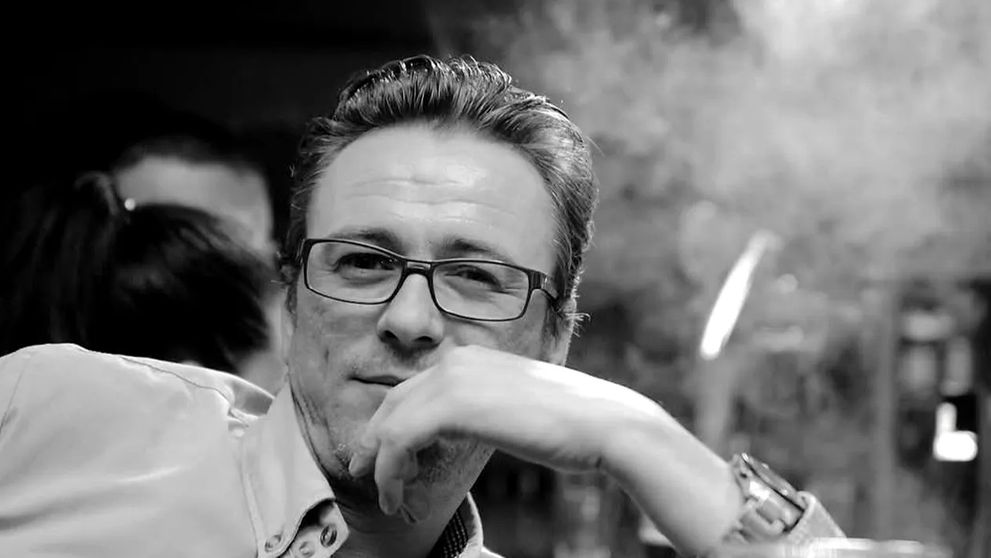 Doliu în România! Dan Apetroaiei a murit la doar 49 de ani. Anunțul decesului: „Îți mulțumim pentru că ne-ai făcut să ne simțim mereu ca acasă pe scenă...”