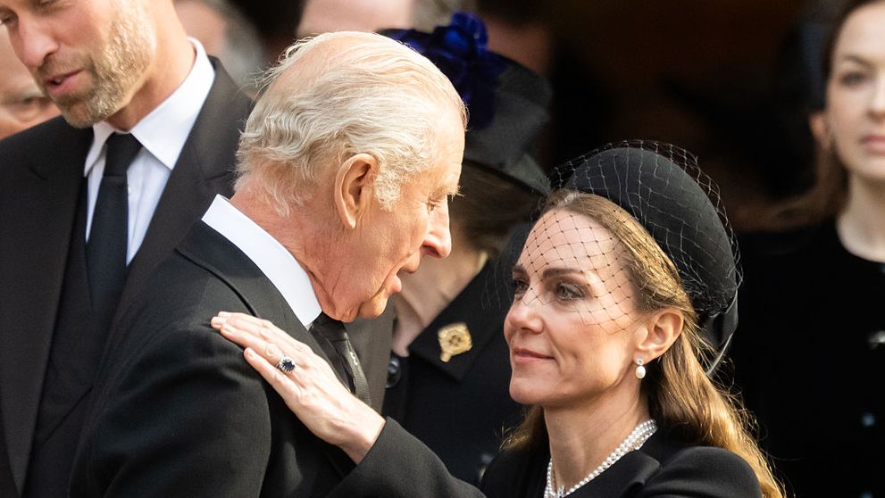 Cum au creat Regele Charles și Kate Middleton o criză în Marea Britanie. Anunțul făcut de familia regală, blocaj pentru sistemul medical