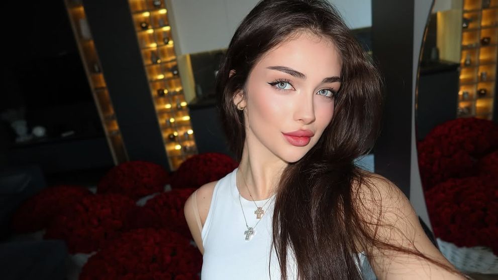Andreea Bostănică s-a înconjurat de lux și de opulență. Imagini de senzația cu vila de sute de mii de euro în care urmează să se mute peste doar câteva săptămâni: „Abia aștept”