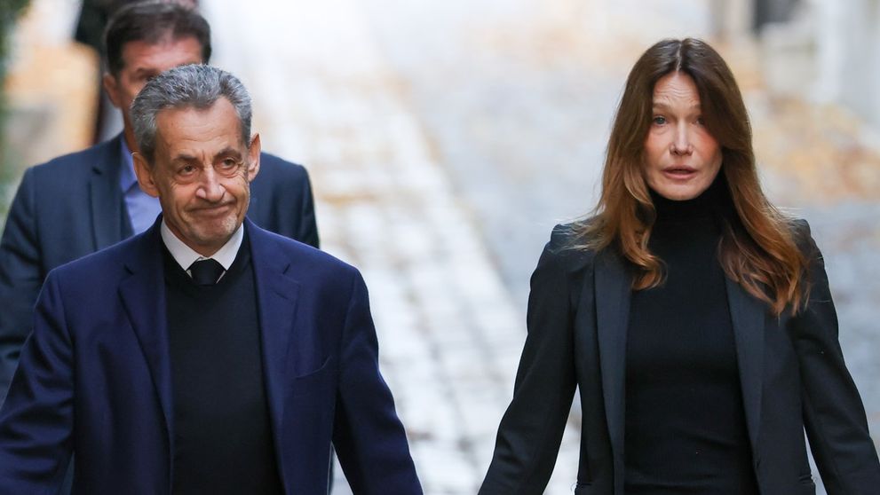 Nicolas Sarkozy, negru de supărare în drum spre închisoare. Ce i-au strigat pușcăriașii din celule când l-au văzut