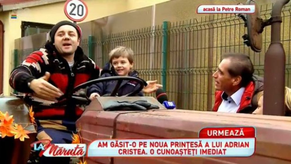 Are doar 4 ani si este deja vedeta in toata regula! Uite cat de mare s-a facut baietelul lui Petre Roman