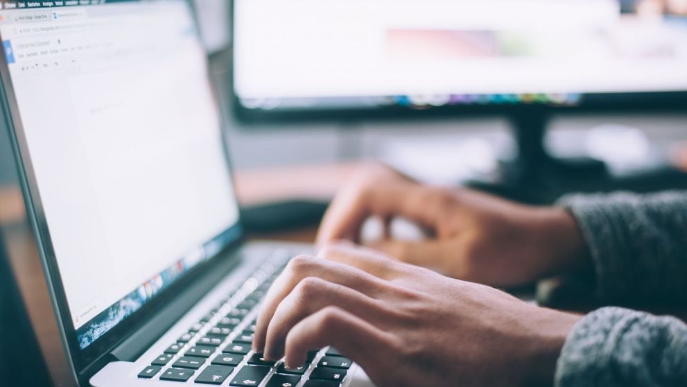 Cum te poate ajuta un blog sa atragi mai multi clienti pe site-ul tau