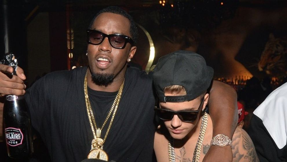 Justin Bieber, surprins la biserică după acuzațiile că a făcut parte din anturajul controversat al lui P Diddy. Ce ținută ridicolă a purtat