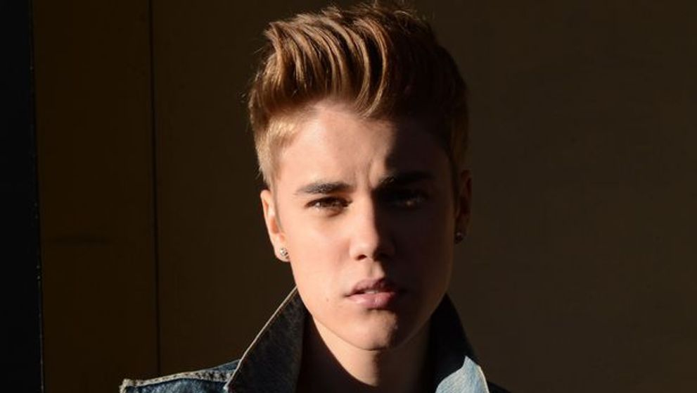 Justin Bieber, umilit intr-un club. Reactia cantaretului cand a vazut cum este tratat de angajatii localului
