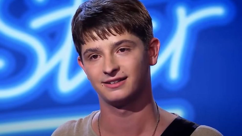 Andrei Serjant de la SuperStar a lansat prima sa melodie. Cum sună piesa „Ascuns în noapte”