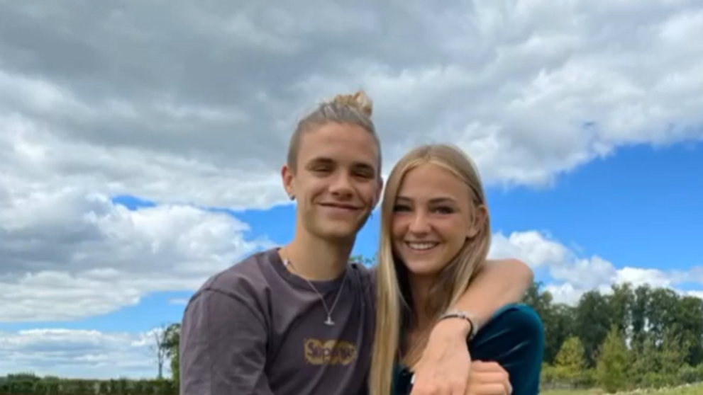 Romeo Beckham îi face concurență fratelui mai mare. Cât de bine arată iubita tânărului de 17 ani