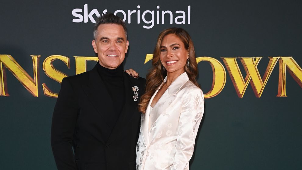 Debut strălucitor la Hollywood pentru Teddy Williams! Fiica lui Robbie Williams a primit primul rol într-un lungmetraj, la 13 ani. Artistul și soția lui, Ayda Field, au fost prezenți la premiera filmului