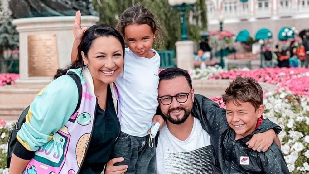 Eva Măruță, adorabilă în vacanța cu părinții ei. „Te concediez din familie”