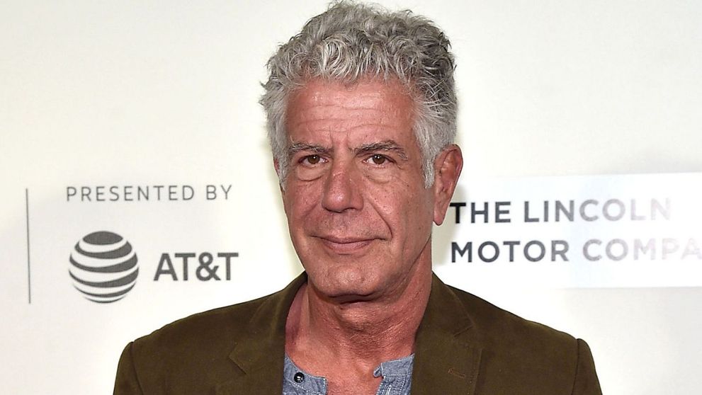 Anthony Bourdain, cunoscut pentru emisiunile sale culinare, s-a sinucis. Avea 61 de ani