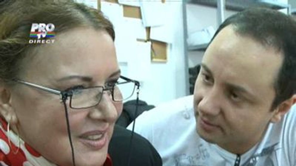 Daniela Condurache a invatat sa deschida un calculator!