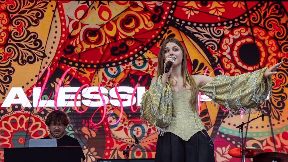 Alessia Pop, câștigătoarea Vocea României 2025, va cânta la Electric Castle. ”Abia aștept!”