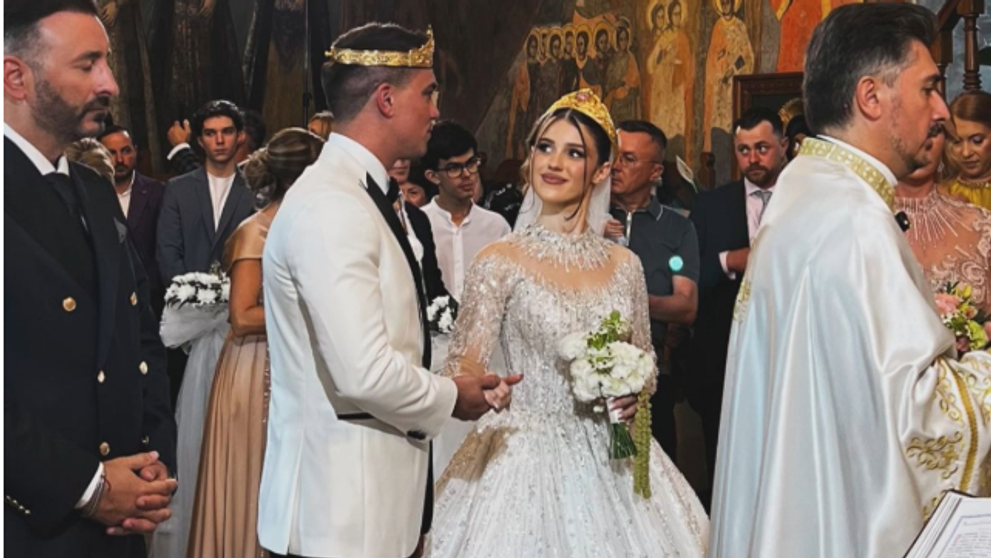 Fiica lui Mugur Mihăiescus s-a căsătorit, într-o rochie de mireasă spectaculoasă. Imagini de la nuntă