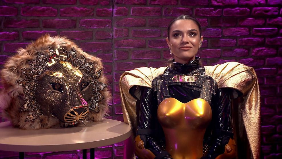 Ce reacție au avut cei din familia lui Carmen Simionescu atunci când au aflat că ea a fost Leoaica la Masked Singer
