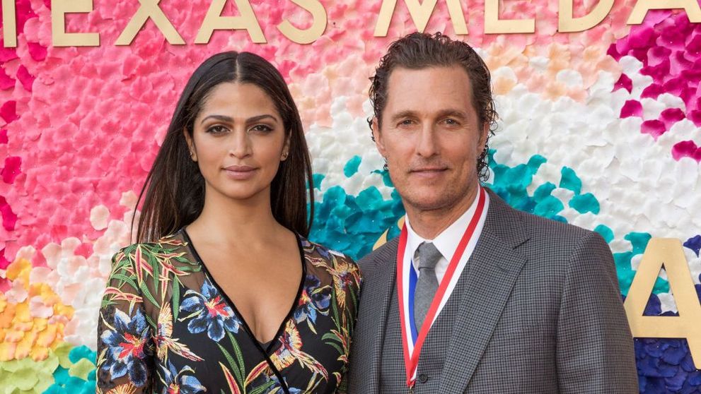 Matthew McConaughey și Camila Alves, o poveste de dragoste ca în filme. Cum l-a cucerit brazilianca pe actorul aventurier