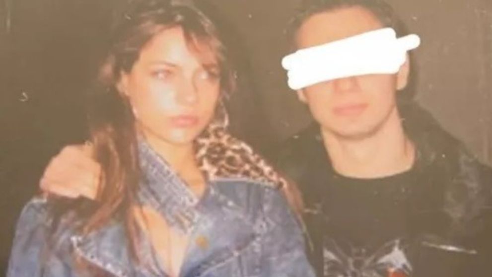 Recunoști vedeta din imagine? Astăzi este idolul femeilor din România, însă în urmă cu 20 de ani arăta așa. Puțini sunt cei care au recunoscut-o
