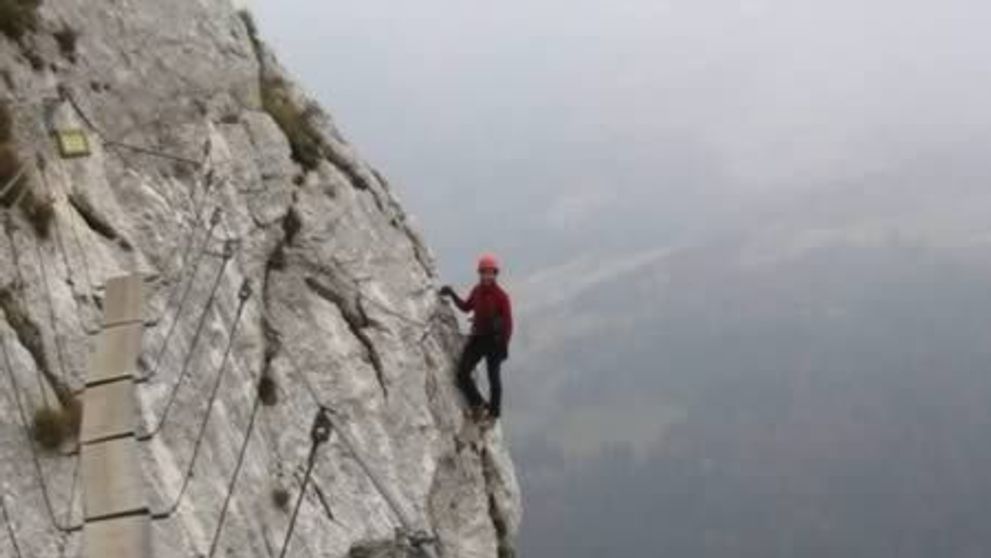 Uite cele mai periculoase drumuri din lume! Tu ai avea curaj sa mergi pe aici?